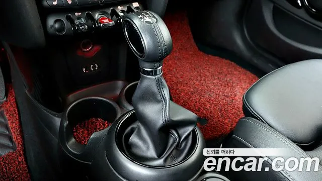 MINI Hatch 2018 thumb 9