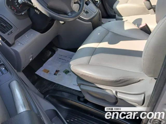 Hyundai Starex 2013 thumb 4