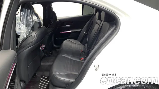 Mercedes-Benz C-Класс 2024 thumb 11