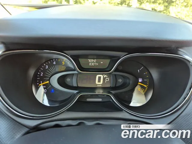 Renault-KoreaSamsung Captur 2014 thumb 6