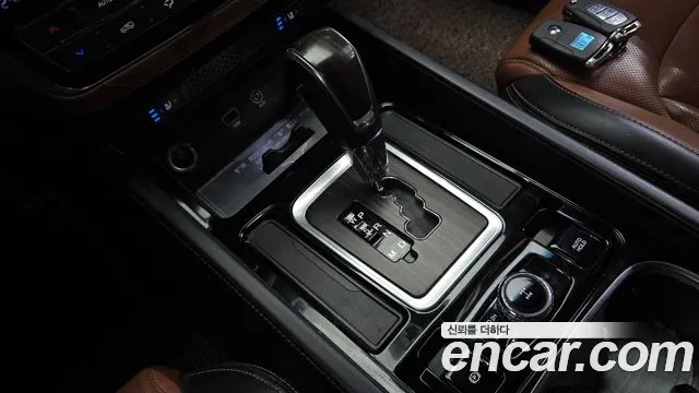 KG_Mobility_Ssangyong Rexton 2017 thumb 9