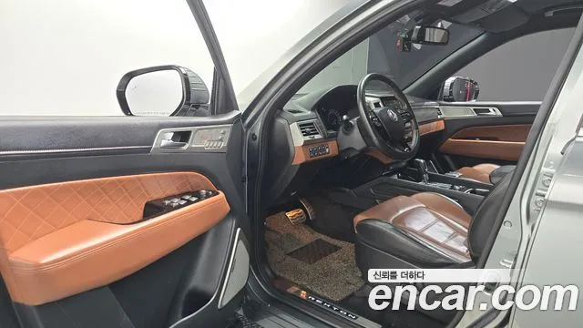 KG_Mobility_Ssangyong Rexton 2017 thumb 10