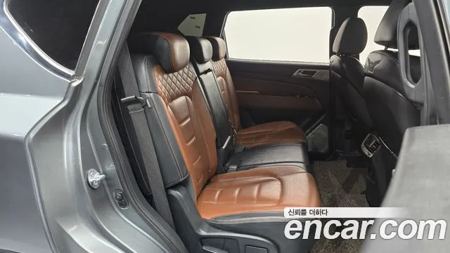 KG_Mobility_Ssangyong Rexton 2017 thumb 11