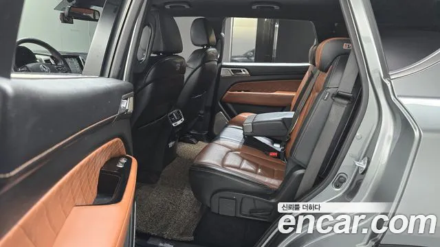 KG_Mobility_Ssangyong Rexton 2017 thumb 12