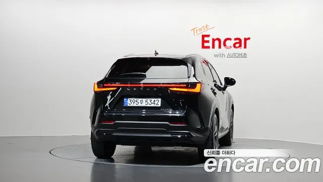 Lexus NX 2024 thumb 3