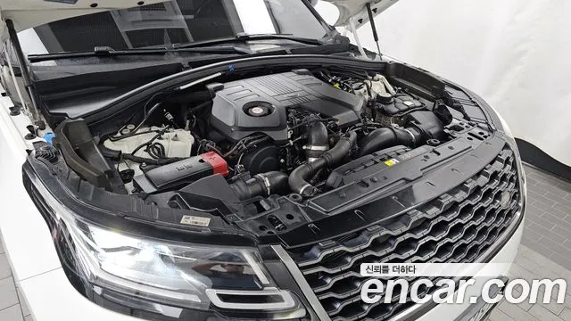 Land Rover Range Rover Velar 2018 thumb 5