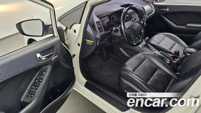 Kia K3 2014 thumb 10