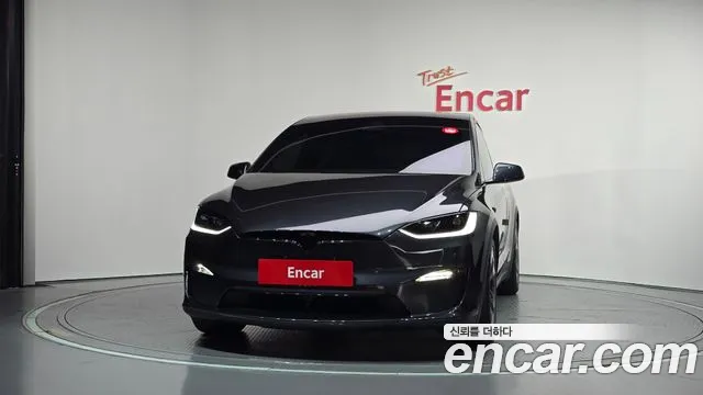 Tesla Model X 2026 thumb 3