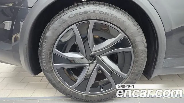 Tesla Model X 2026 thumb 5