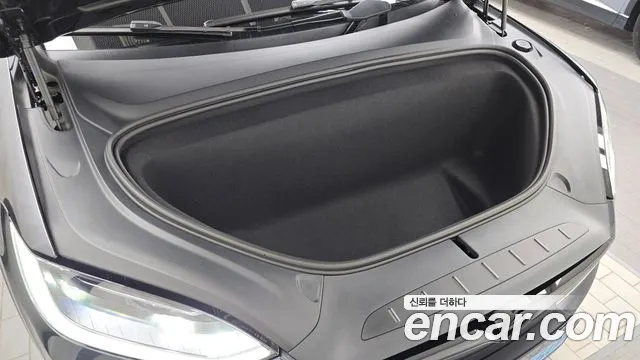 Tesla Model X 2026 thumb 6