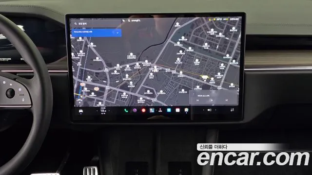Tesla Model X 2026 thumb 12