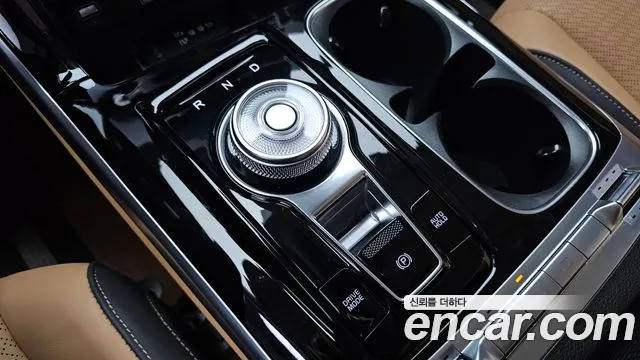 Kia Carnival 2023 thumb 8