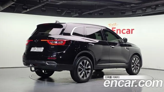 Renault-KoreaSamsung Koleos 2016 thumb 2