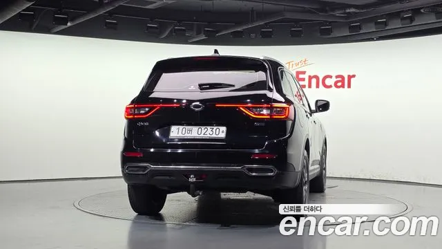 Renault-KoreaSamsung Koleos 2016 thumb 4