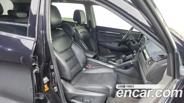 Renault-KoreaSamsung Koleos 2016 thumb 11