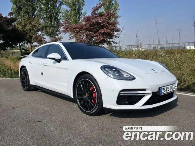 Porsche Panamera 2017 thumb 2