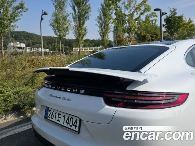 Porsche Panamera 2017 thumb 6