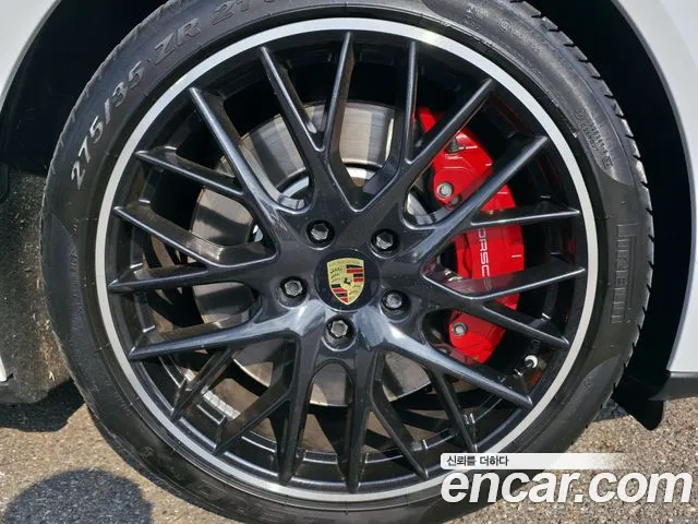 Porsche Panamera 2017 thumb 7