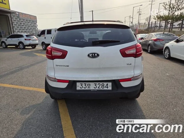 Kia Sportage 2010 thumb 4