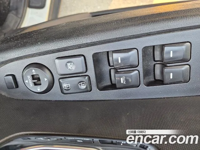 Kia Sportage 2010 thumb 9