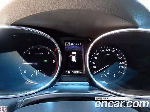 Hyundai Santa Fe 2015 thumb 11
