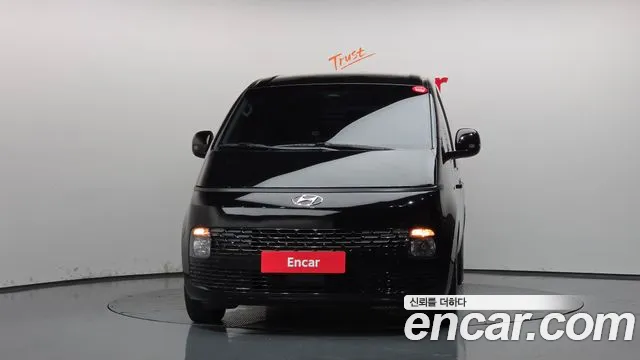 Hyundai Staria 2022 thumb 3