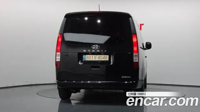 Hyundai Staria 2022 thumb 4