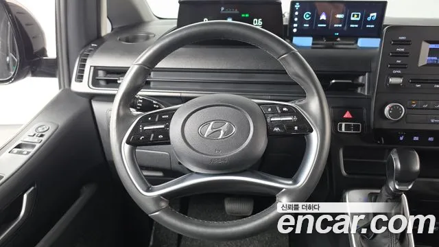 Hyundai Staria 2022 thumb 12