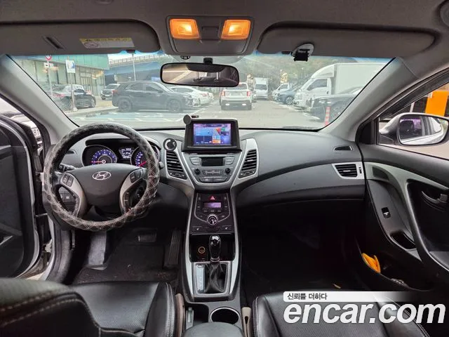 Hyundai Avante 2014 thumb 9