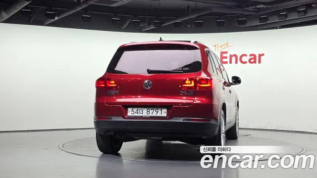 Volkswagen Tiguan 2012 thumb 4
