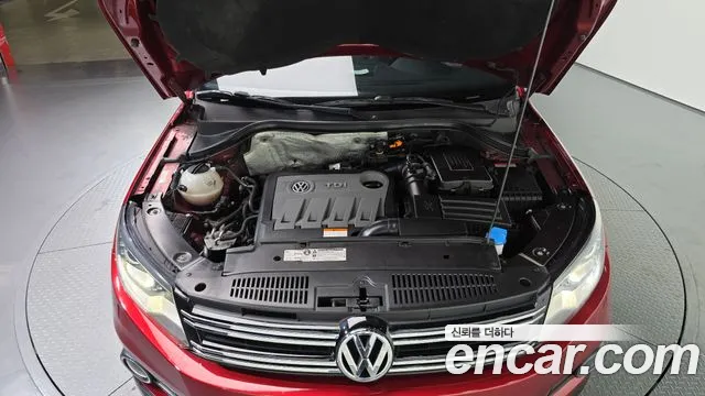 Volkswagen Tiguan 2012 thumb 6