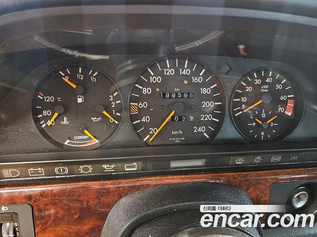 Mercedes-Benz SEL/SEC 1991 thumb 8