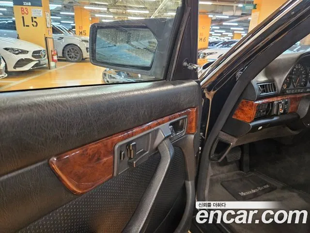 Mercedes-Benz SEL/SEC 1991 thumb 11