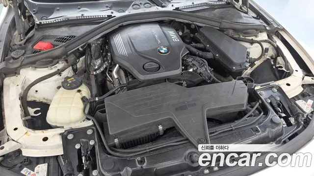BMW 3-Series 2015 thumb 6