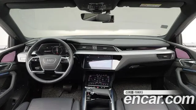 Audi e-tron 2021 thumb 7