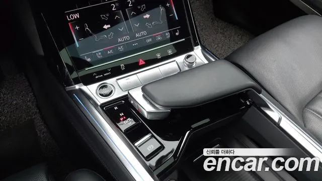 Audi e-tron 2021 thumb 9