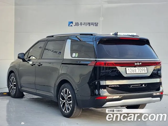 Kia Carnival 2022 thumb 3