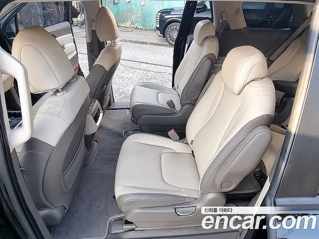 Kia Carnival 2022 thumb 10