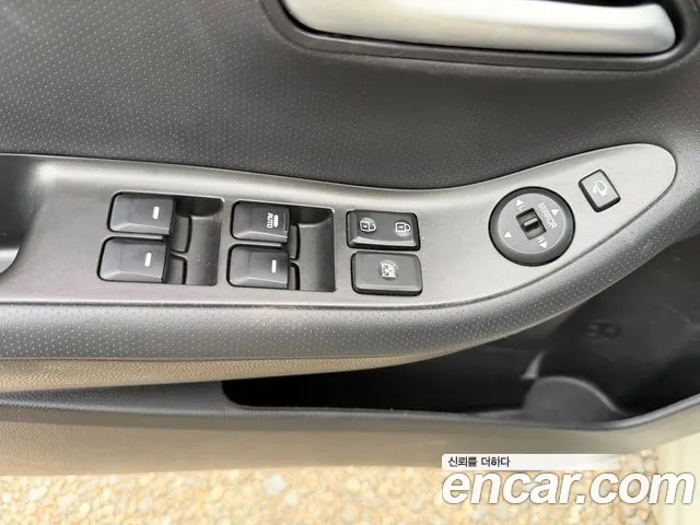 Kia Morning 2015 thumb 9