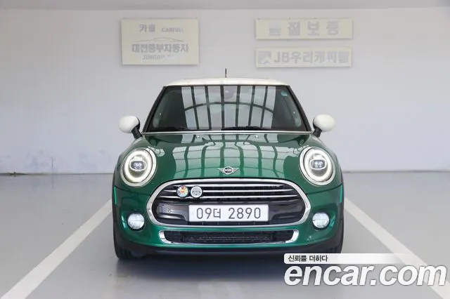 MINI Hatch 2019 thumb 2