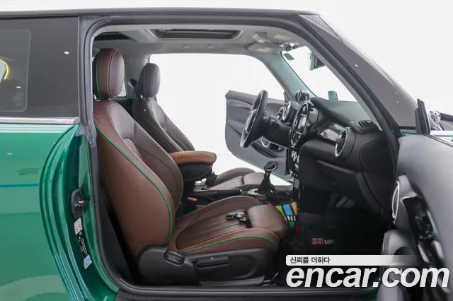 MINI Hatch 2019 thumb 10