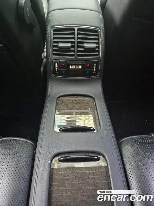 Mercedes-Benz CLS-Class 2010 thumb 6
