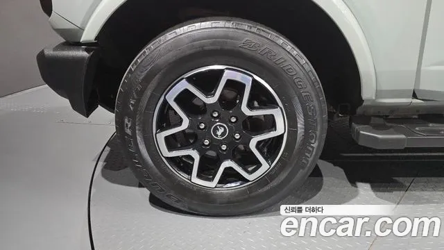 Ford Bronco 2022 thumb 4