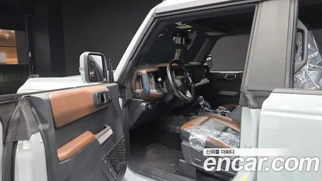Ford Bronco 2022 thumb 9
