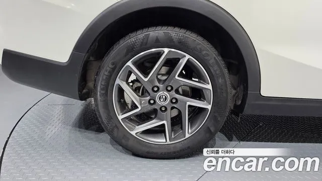 KG_Mobility_Ssangyong TIBOLI 2023 thumb 4