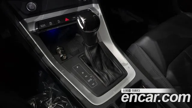 Audi Q3 2020 thumb 8