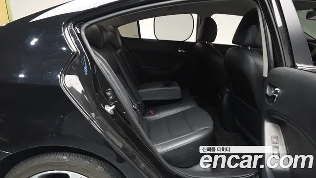 Kia K3 2015 thumb 11