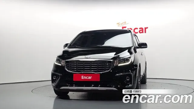 Kia Carnival 2019 thumb 3