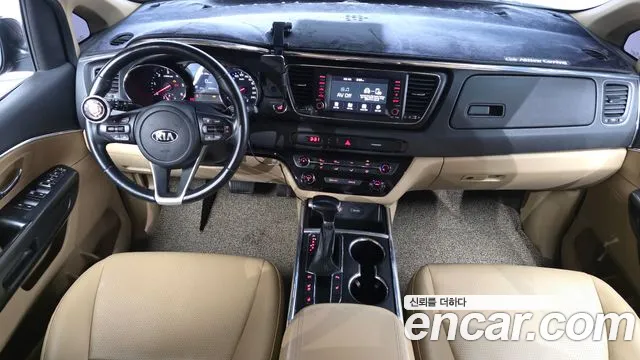 Kia Carnival 2019 thumb 7