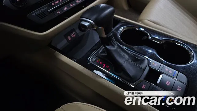 Kia Carnival 2020 thumb 9